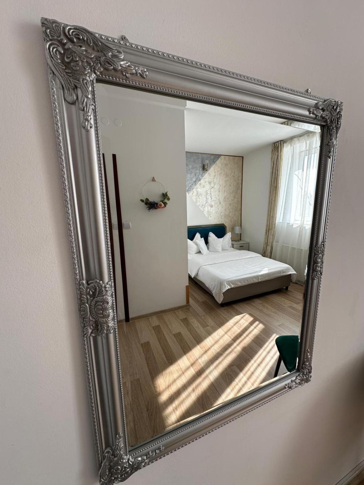 Pensiunea Vanessa Făgăraş Exteriör bild